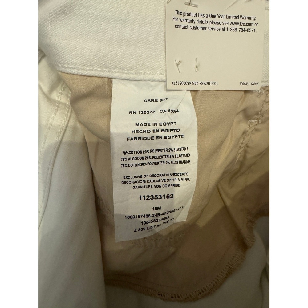 Lee Womens White Mid Rise 5 Inch Inseam Denim Shorts Size 18M 112353162 |O1 - Picture 7 of 7